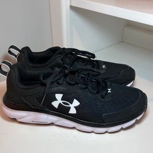 Women’s Under Armour Charged Assert size 7
